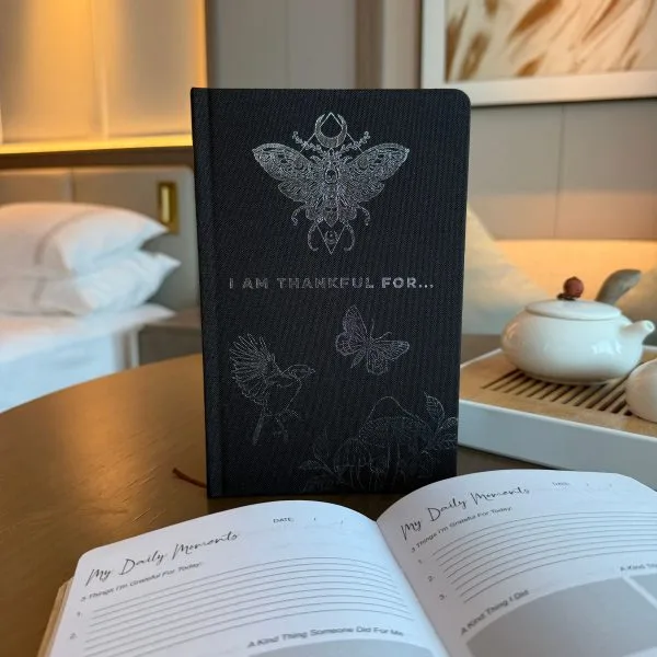 Black Gratitude Journal – I Am Thankful